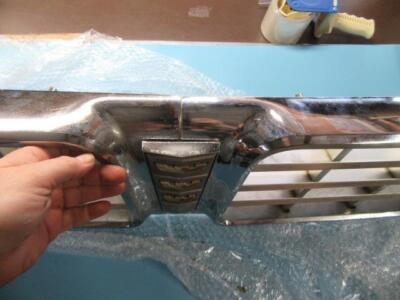 1963 Chrysler New Yorker Grille - Used Mopar