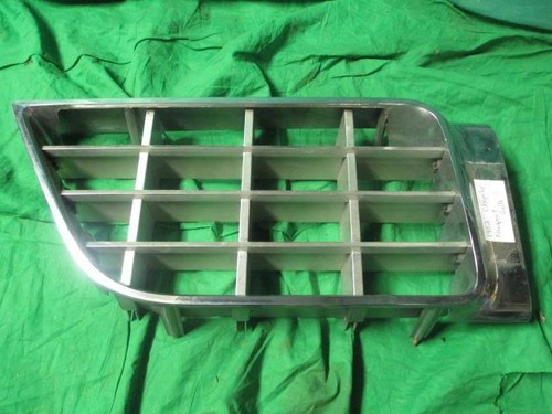1963 63 Right Chrysler New Yorker Grill Good Used MOPAR 2276524