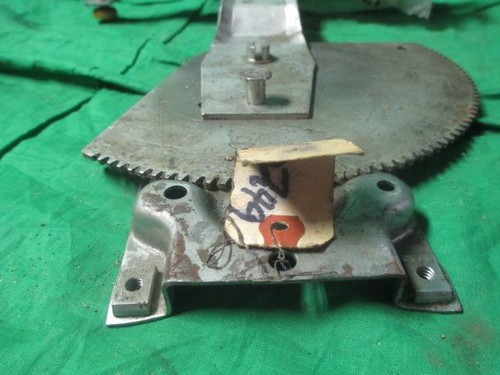 4 Door Window Regulator Front Left 1974 C Body Imperial Fury NOS MOPAR 3760249