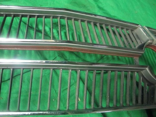 1969 69 Chrysler 300 Grill Good Used MOPAR 2898468