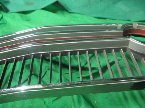 1969 69 Chrysler 300 Grill Good Used MOPAR 2898468