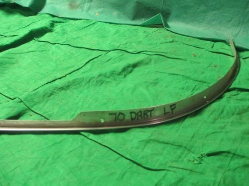 1970 70 Dart Left Front Wheel Lip Moulding Trim 67 68 69 71 72 73- 76 Used MOPAR
