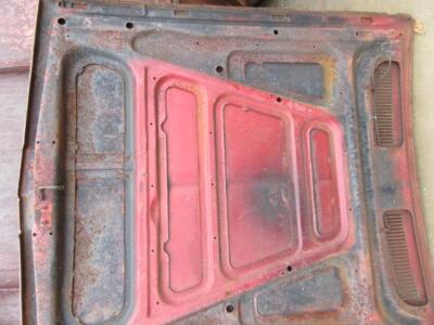 1970-1974 Barracuda Flat Hood E-Body Mopar H # 150- Used