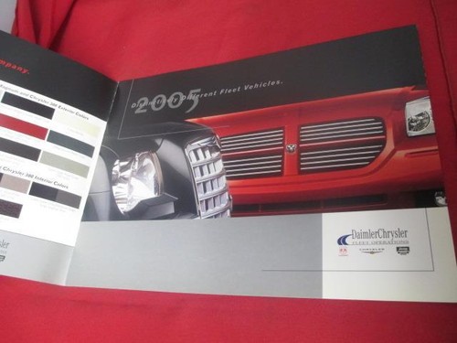 2005 Dodge Magnum & Chrysler 300 Pamphet
