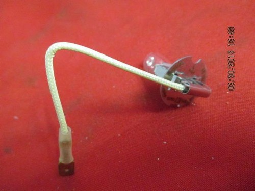 Fog Lamp Quartz Halogen Bulb Fits Some 84-01 Models NOS MOPAR 4728646