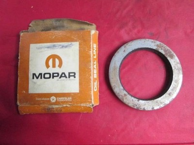 1936 - 58 DODGE TRUCK REAR WHEEL BEARING AXLE SEAL NOS MOPAR 3780778