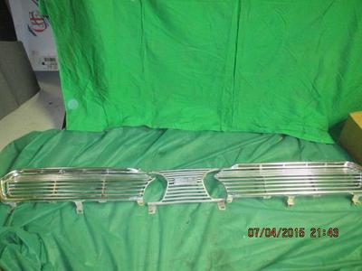 1966 66 Fury III II I Sport Fury VIP Grill Assembly Good Used MOPAR