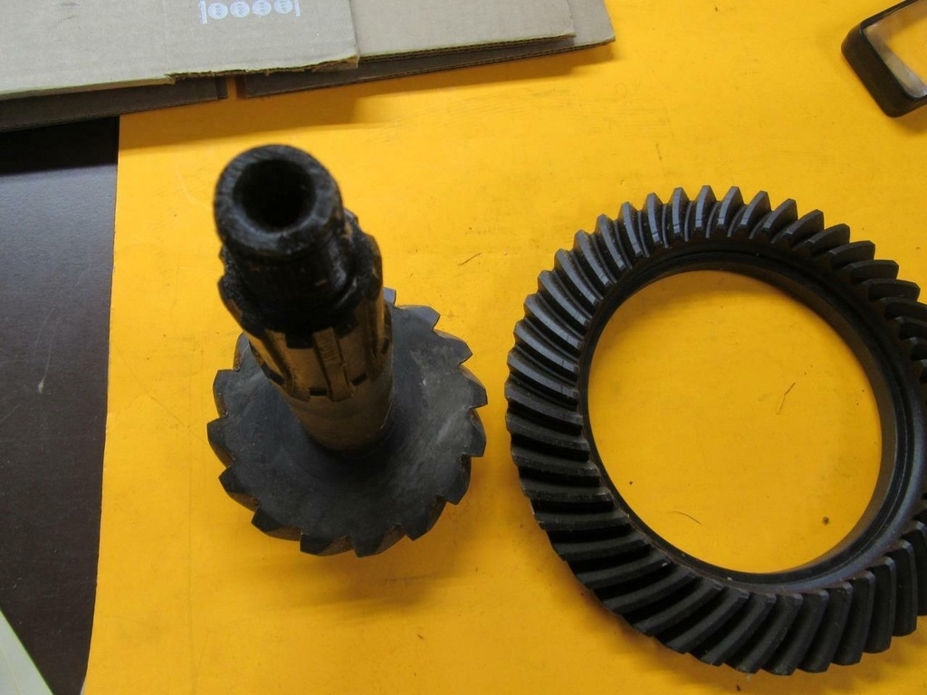 NOS Mopar 1970 1971 Ply. Dodge 8-3/4 Ring gear 2.94 to 1 Ratio 2643118/2643102