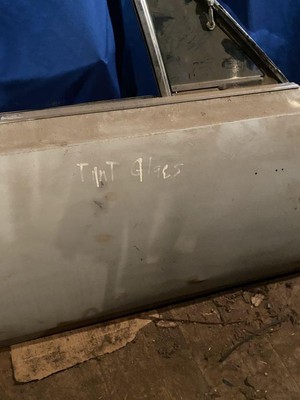 1969-70 Mopar B-Body Passenger Door # 36-Used