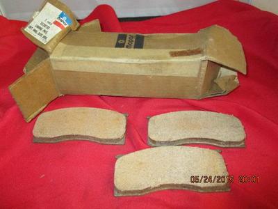 A Body Disc Brake Pads 65-72 Kelsey-Hayes NOS MOPAR 3528730