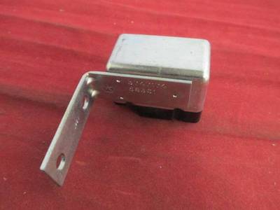 A/C Clutch Cutout Relay 76 77 78 79 80 Models NOS MOPAR 3747174