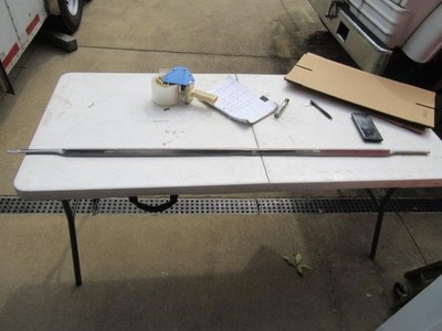 [EB-0525] 1964 Belvedere Only Plymouth Trunk/Decklid Moulding Good Used- Mopar B-Body