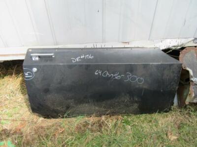 [9505-690-nos#m] 1964 Chrysler 300 Passenger's Side Door DR# 156 Mopar Used C-Body