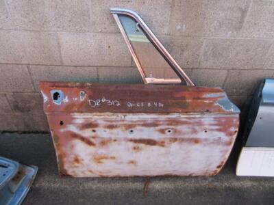[6645-650-nos#m] 1964-65 B-Body 4 Dr. Front Passenger Side Mopar Dr # 312- Used