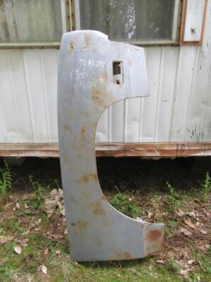 [9871-261-nos#p] 1970 Plymouth Roadrunner GTX B-Body Passenger's Side Fender F # 235 Mopar Used
