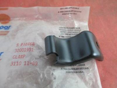 [6574-316-nos#m] 1- NOS Mopar 32001951 Clamp