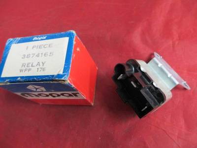 [3597-684-nos#m] Alternator Field Relay W/ Motorola 86 Amp Fits 74 1974 Models NOS MOPAR 3874165