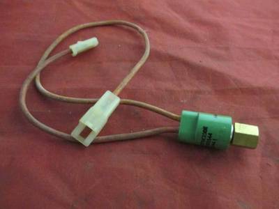 [8181-486-nos#m] A/C Hi Pressure Cut Out Switch Fits Some 74 75 76 Models MOPAR NOS 3503544