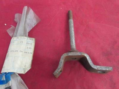 [0269-698-nos#m] 5 inch Sway Bar Bracket NOS MOPAR 4014330