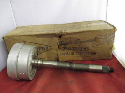 [9194-198-nos#m] 3 Spd Auto Transmission Output Shaft 60 61 8 Cylinder Models NOS MOPAR 1949186