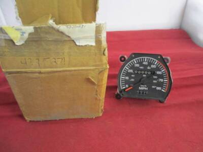 [4044-360-nos#m] 85 MPH Speedometer Fits 88 89 90 Minivans NOS MOPAR 4375271