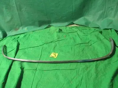 [4484-818-nos#m] 1965 65 66 Imperial Left Rear Wheel Lip Moulding Used Mopar