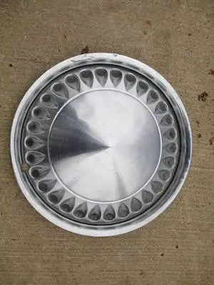 [5646-038-nos#m] 14 " INCH WHEEL COVER USED MOPAR DODGE PLYMOUTH CHEVY FORD HUBCAP