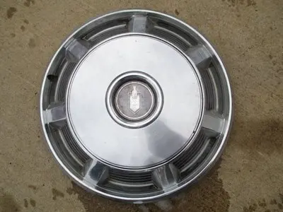 [1371-510-nos#u] 15 " INCH WHEEL COVER USED MOPAR DODGE PLYMOUTH CHEVY FORD HUBCAP